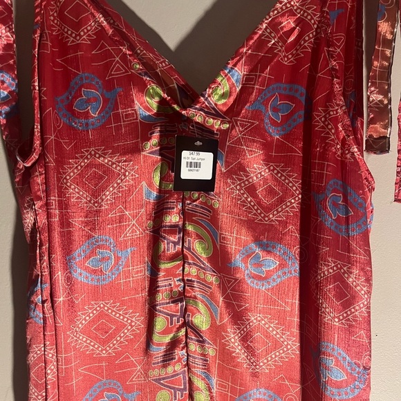 How Bazaar coral  satin jumpsuit - Picture 7 of 9